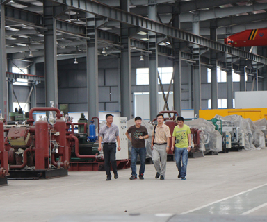 服務中(zhong)心(xin)